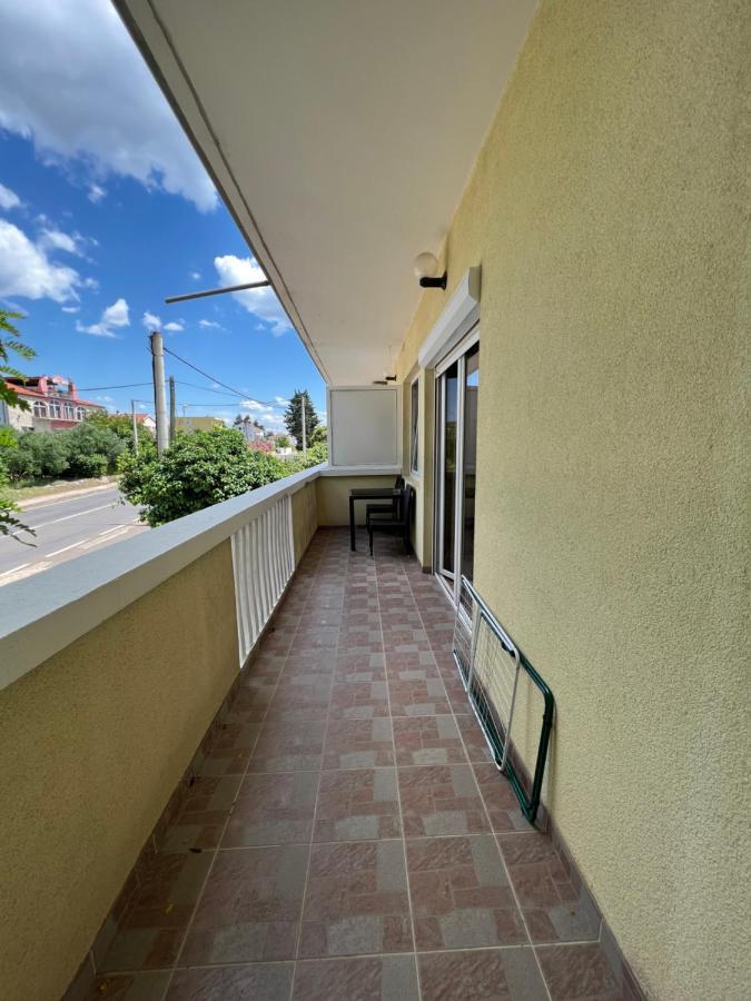 Apartments And Pansion M&R Turanj Εξωτερικό φωτογραφία