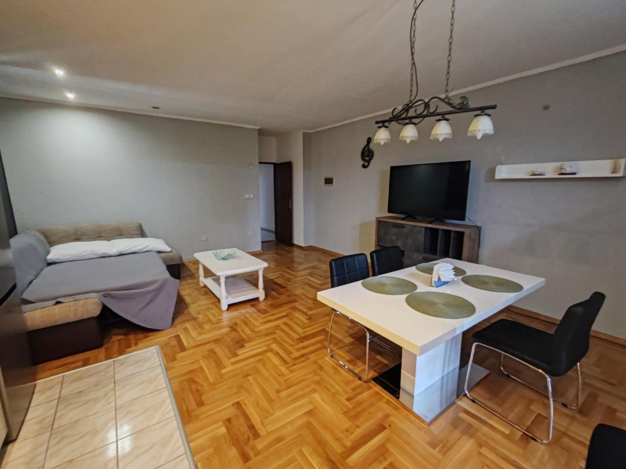 Apartments And Pansion M&R Turanj Εξωτερικό φωτογραφία