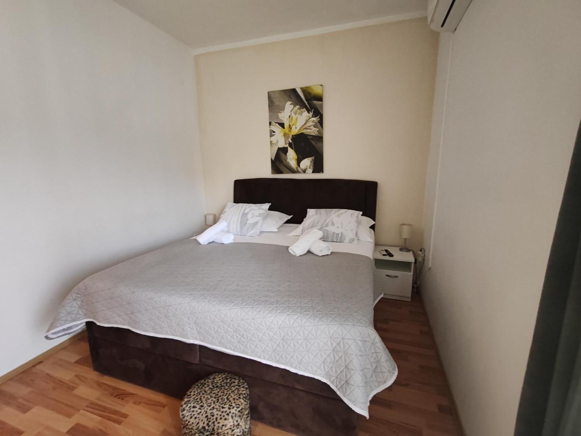 Apartments And Pansion M&R Turanj Εξωτερικό φωτογραφία